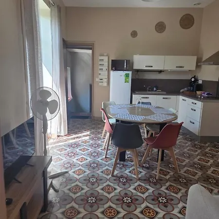 Apartament F3 Dans Maison De Maitre